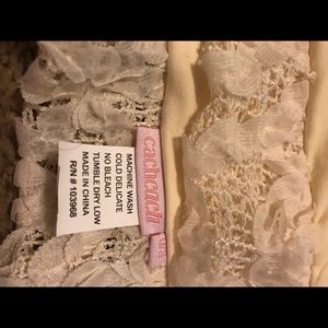 Cachcach baby blanket